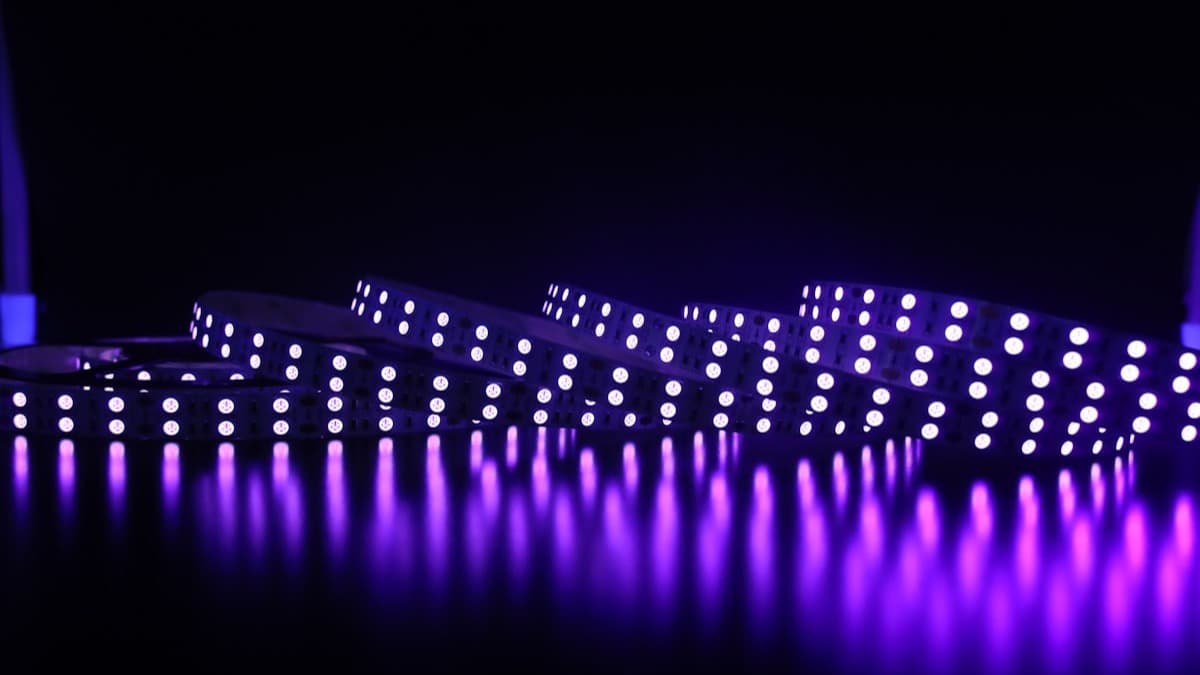 Best Smart LED Lightstrip Brands 2026: Hue vs Govee vs Nanoleaf vs WiZ