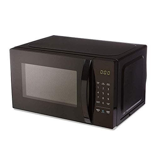 Amazon Basics Microwave with Alexa — Skip per expert consensus
