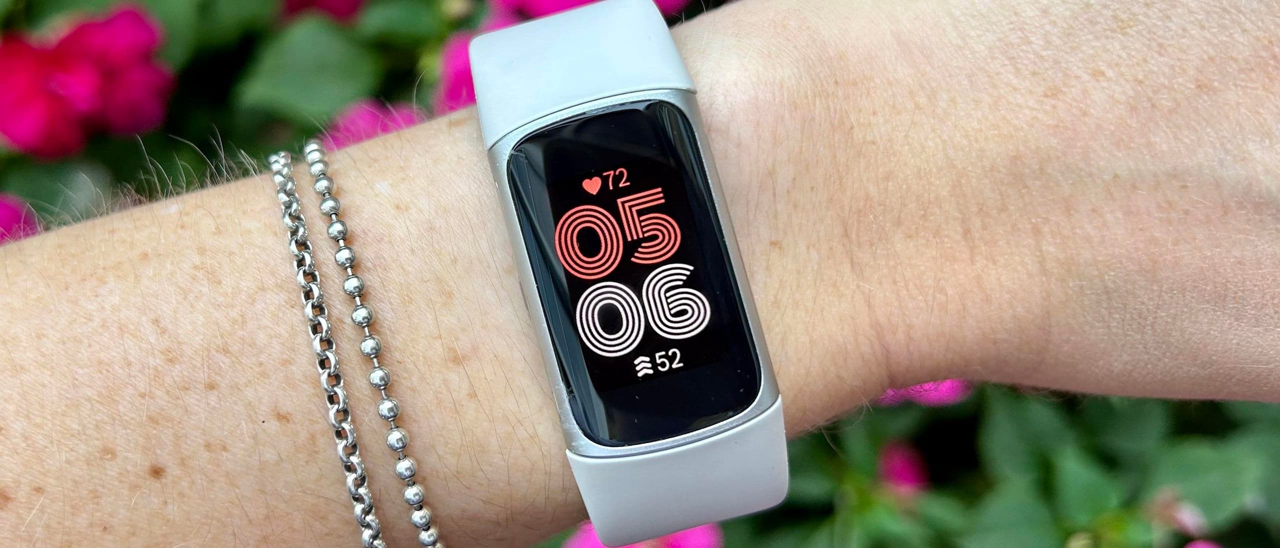 Fitbit Charge 6