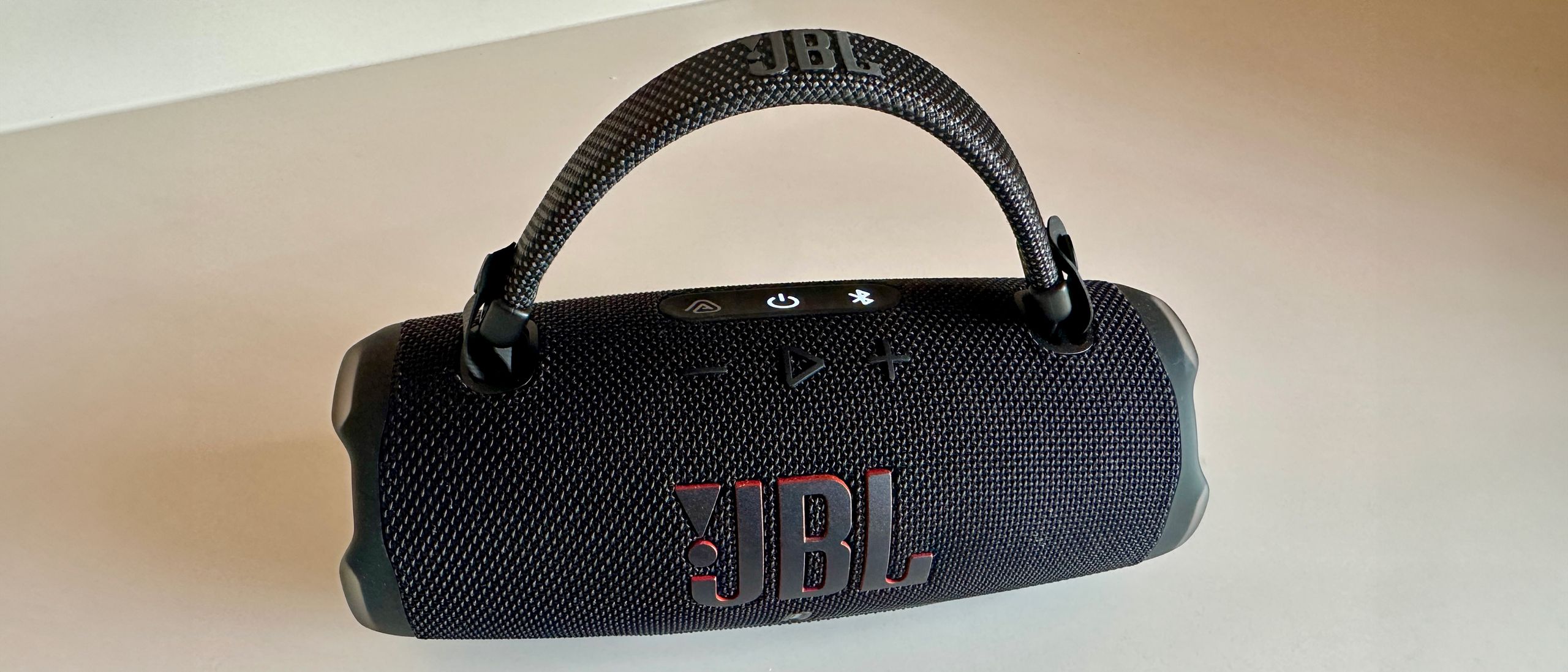 JBL Charge 6